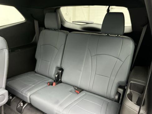 Certified 2023 Buick Enclave Essence w/ Experience Buick Package image 14