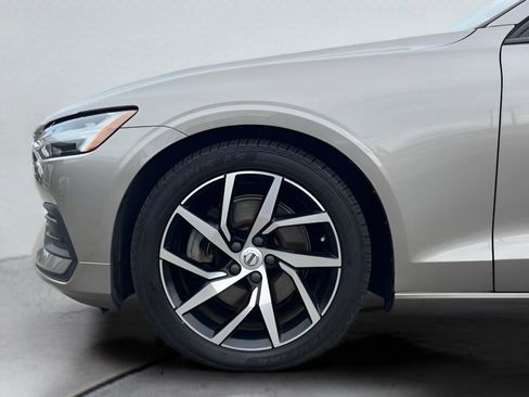 Used 2020 Volvo S60 T5 Momentum FWD image 39
