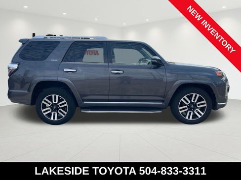 Used 2019 Toyota 4Runner Limited RWD image 3