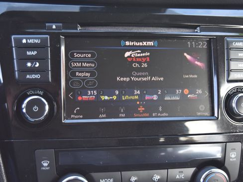 Used 2022 Nissan Rogue Sport SL image 17