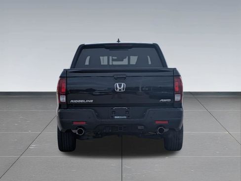 Used 2023 Honda Ridgeline Black Edition image 4