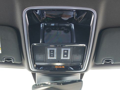 Used 2018 Land Rover Range Rover Sport HSE AWD/4WD image 26