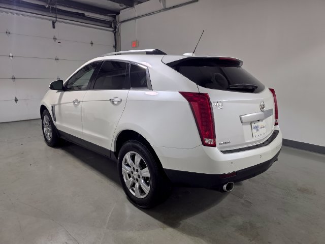 Used 2016 Cadillac SRX Luxury w/ Driver Awareness Package FWD image 4