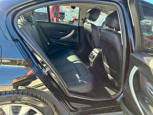Used 2018 BMW 320i Sedan RWD image 6