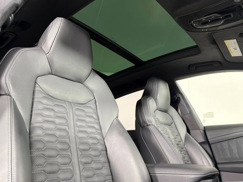 Used 2024 Audi RS Q8 image 16