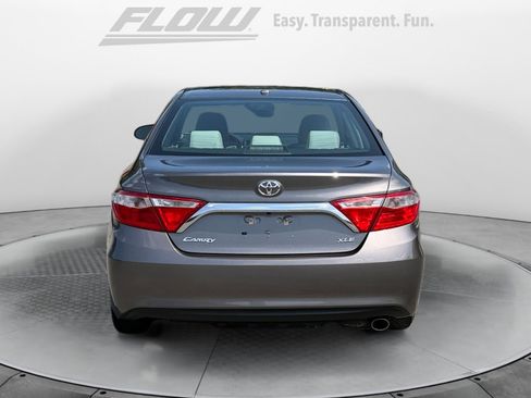 Certified 2017 Toyota Camry XLE FWD image 8
