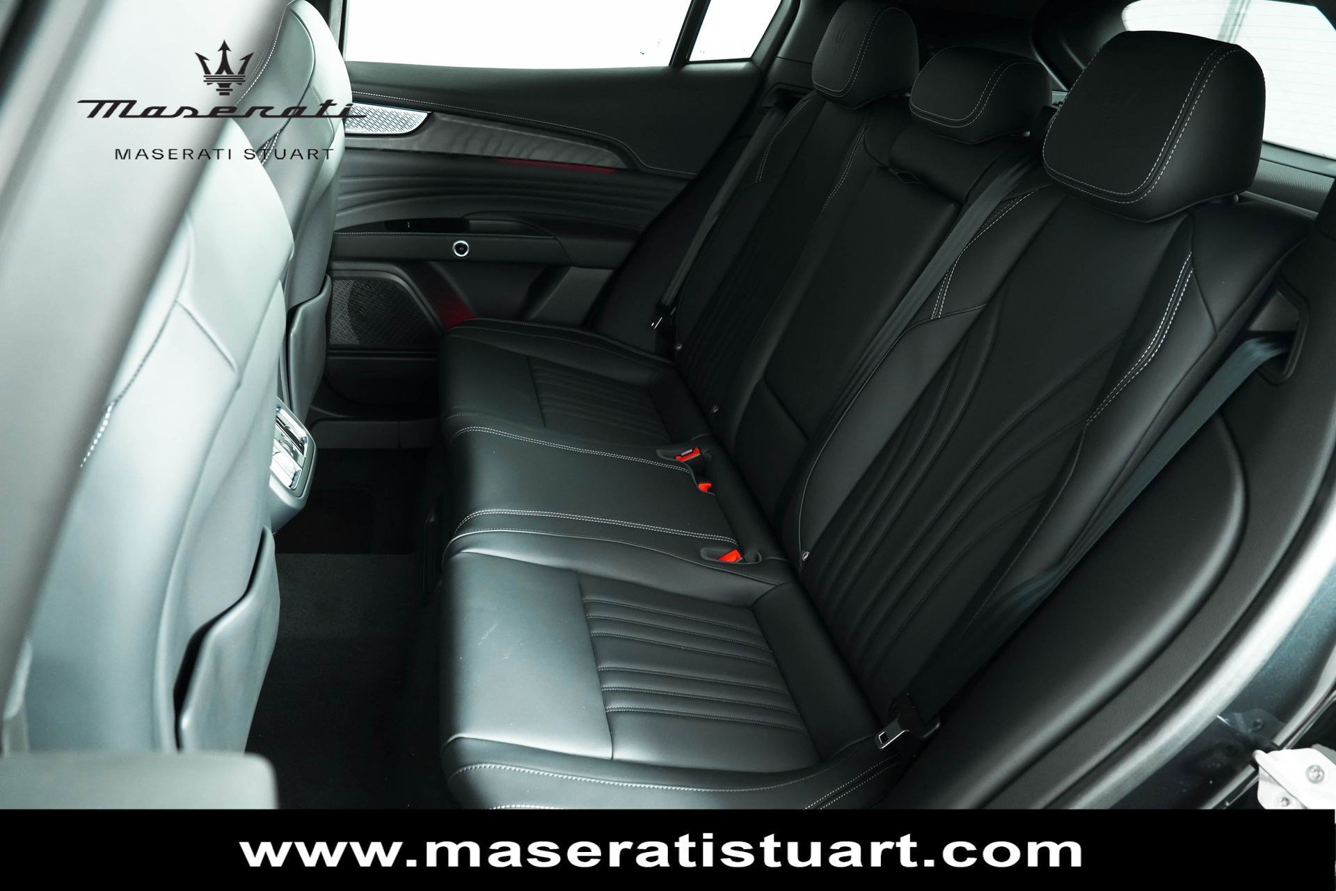 Used 2025 Maserati Grecale Modena AWD/4WD image 26