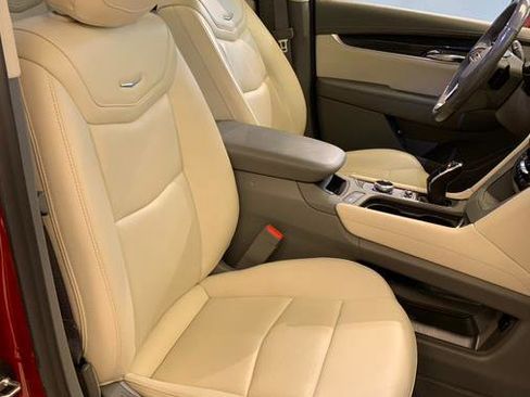 Used 2021 Cadillac XT6 Premium Luxury image 65