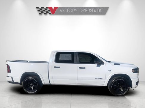 New 2026 RAM 1500 Big Horn w/ Night Edition AWD/4WD image 9