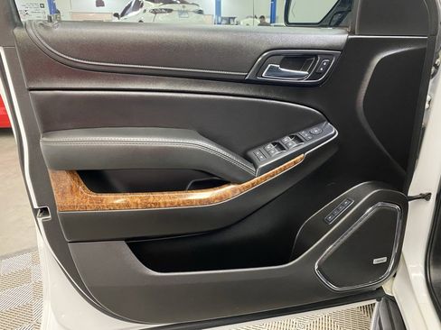 Used 2019 Chevrolet Suburban Premier image 20