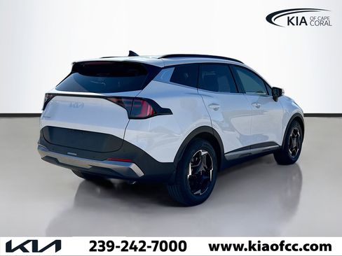 New 2026 Kia Sportage EX w/ EX Panorama Roof Package image 5