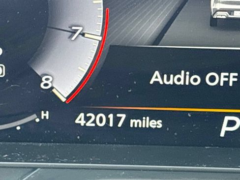 Used 2023 INFINITI QX60 Luxe w/ Cargo Package FWD image 26