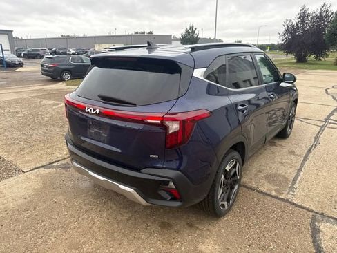 Used 2024 Kia Seltos SX w/ SX Sunroof Package AWD/4WD image 9