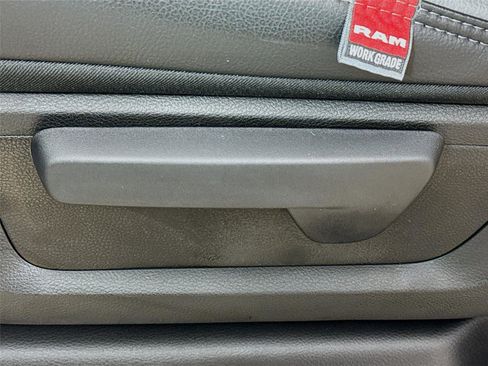 New 2026 RAM 2500 Tradesman w/ Chrome Appearance Group image 19