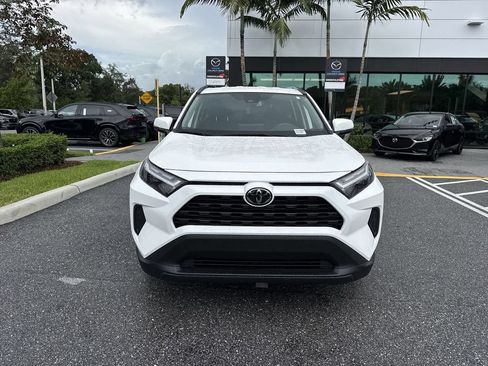 Used 2024 Toyota RAV4 XLE FWD image 8