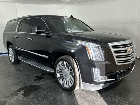 Used 2015 Cadillac Escalade ESV Platinum image 2