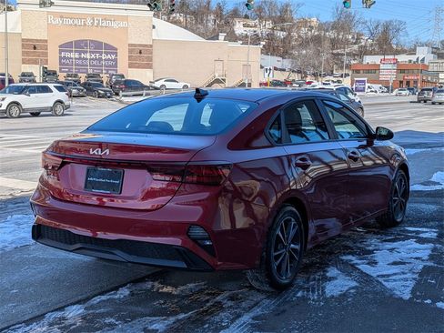Used 2023 Kia Forte LXS image 6