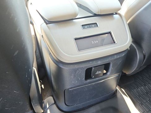 Used 2025 Lincoln Navigator L Reserve AWD/4WD image 13