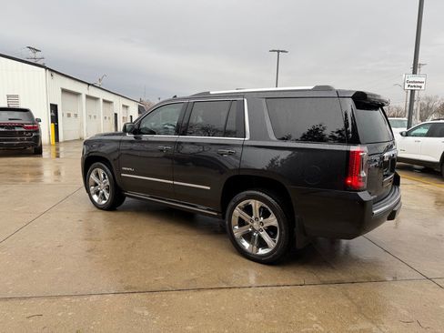 Used 2020 GMC Yukon Denali w/ Denali Premium Package image 28