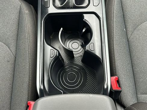 Used 2025 Kia K4 LXS image 28