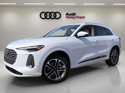 Used 2025 Audi Q5 Premium w/ Convenience Package