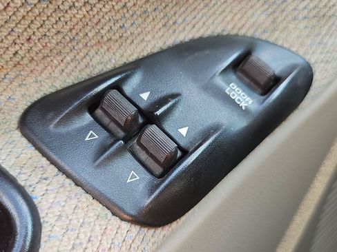 Used 1996 Dodge Ram 1500 Truck 2WD Club Cab image 21
