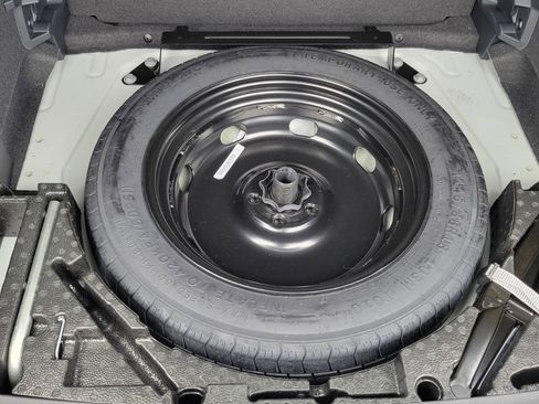 Certified 2023 Volkswagen Tiguan SE w/ Panoramic Sunroof Package image 52