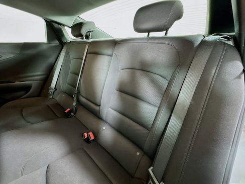 Used 2023 Chevrolet Malibu LT FWD image 23
