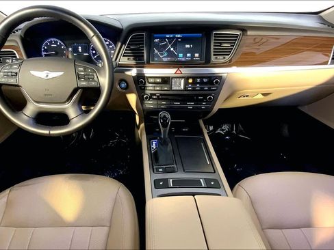 Used 2016 Hyundai Genesis 3.8 image 16