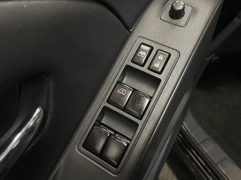 Used 2023 Nissan Frontier SV AWD/4WD image 24