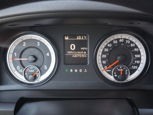 Used 2015 RAM 5500 SLT w/ Quick Order Package 29G SLT AWD/4WD image 12