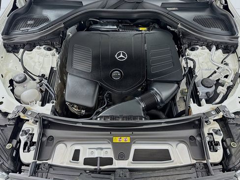 Certified 2024 Mercedes-Benz GLC 300 image 10