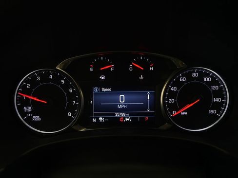 Used 2022 GMC Terrain SLE w/ Driver Convenience Package image 2