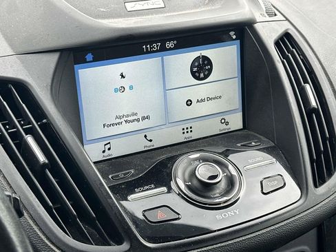 Used 2017 Ford Escape Titanium image 23