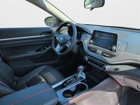 New 2025 Nissan Altima 2.5 SR image 22