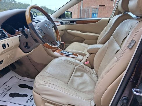 Used 2005 Lexus ES 330 FWD image 9
