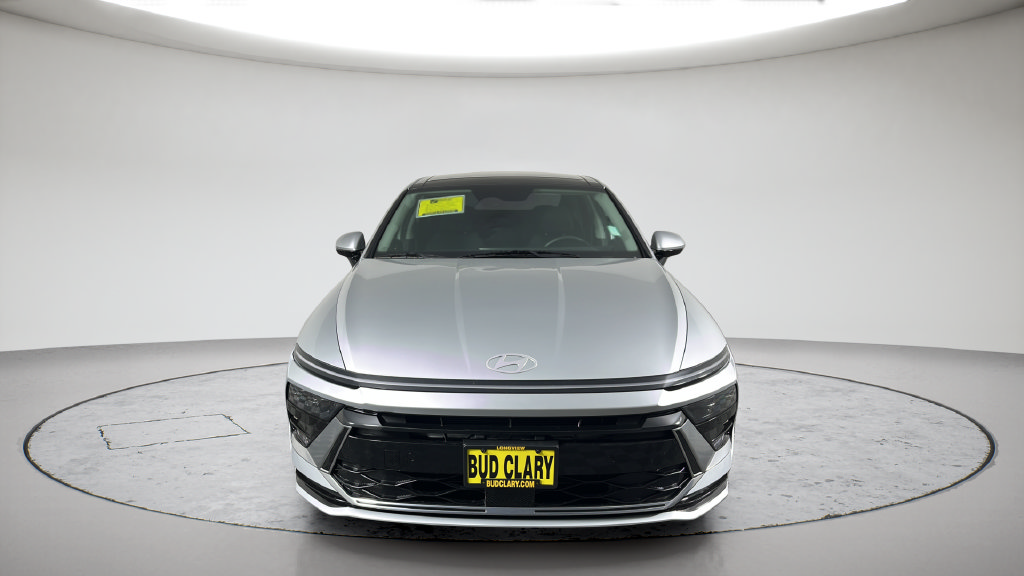 Used 2025 Hyundai Sonata SEL FWD image 2