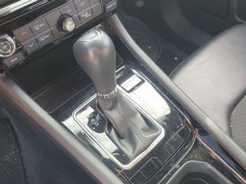 Used 2022 Jeep Compass Latitude image 27