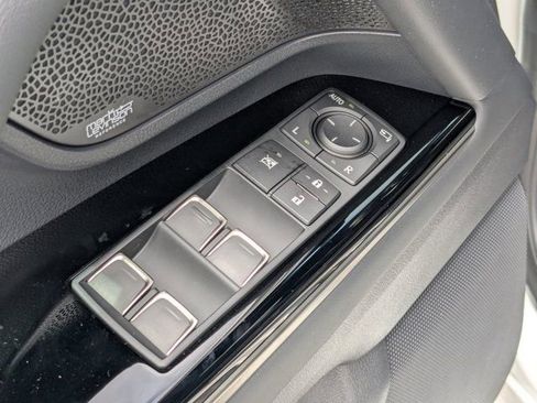 New 2025 Lexus LX 600 4WD w/ Luxury Package image 12