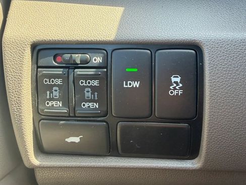Used 2015 Honda Odyssey EX-L image 20