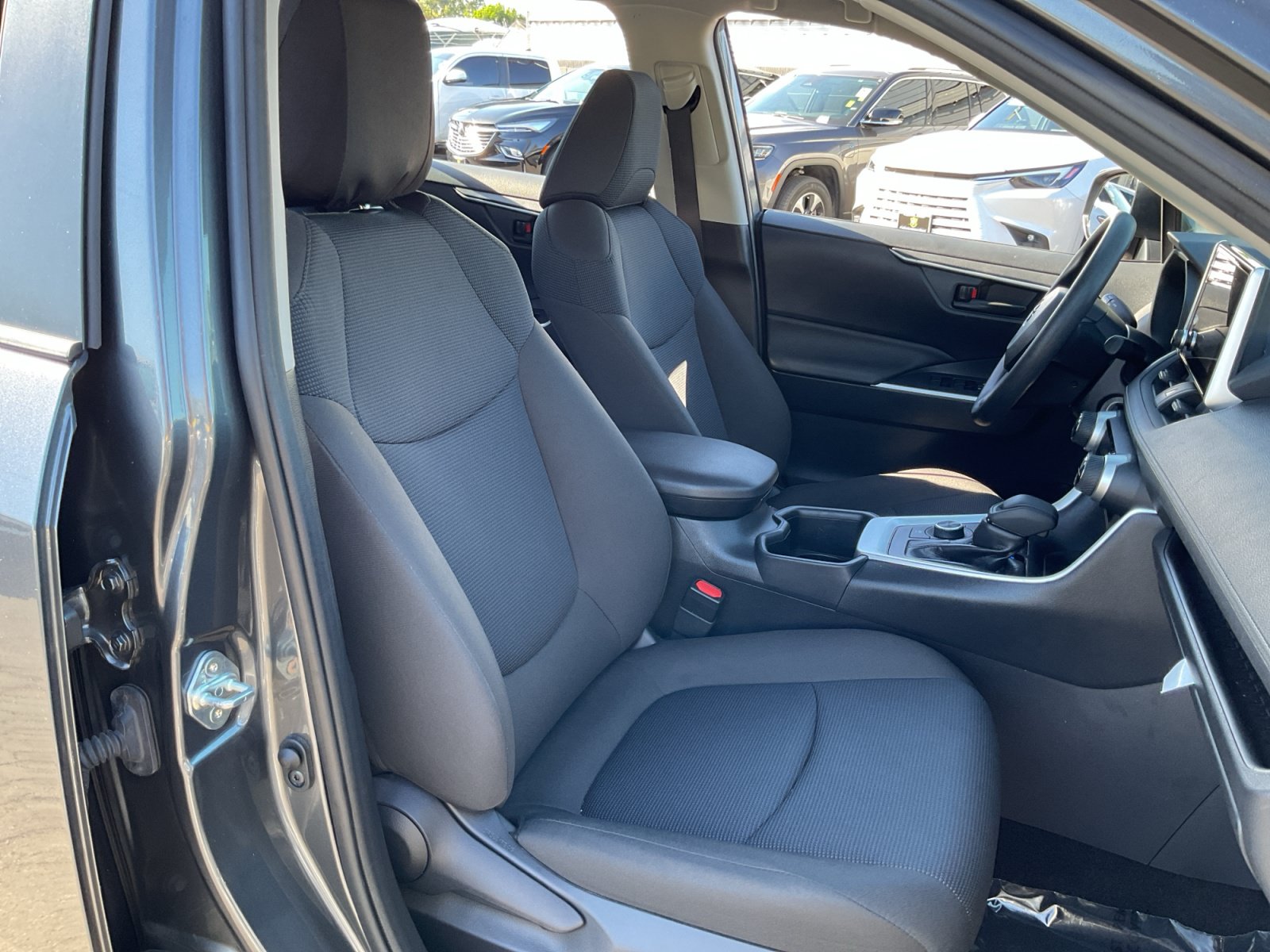 Used 2025 Toyota RAV4 LE AWD/4WD image 21
