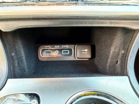 Used 2019 Jeep Grand Cherokee Overland image 27