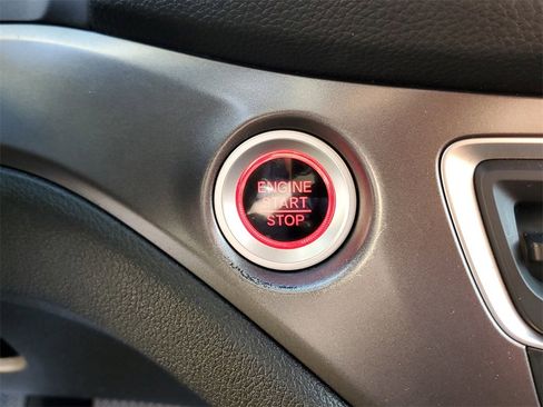 Used 2020 Honda Pilot LX image 30