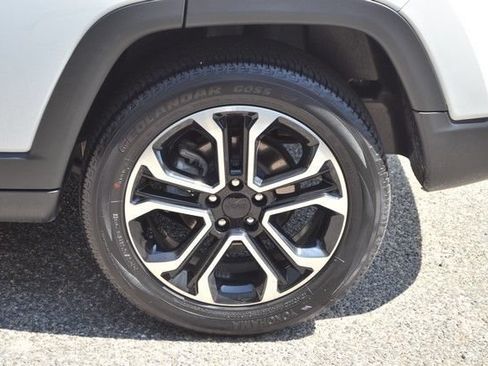 Used 2022 Jeep Compass Limited AWD/4WD image 12