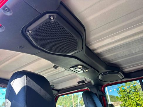 Used 2021 Jeep Gladiator Overland w/ Popular Equipment Package image 47