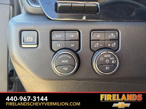 Used 2024 Chevrolet Silverado 3500 High Country w/ Technology Package image 17