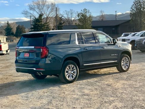 New 2026 GMC Yukon XL Denali w/ Sun & Power Step Package image 5