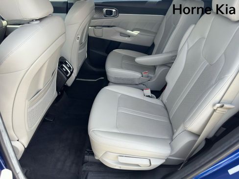 Used 2022 Kia Sorento SX FWD image 21