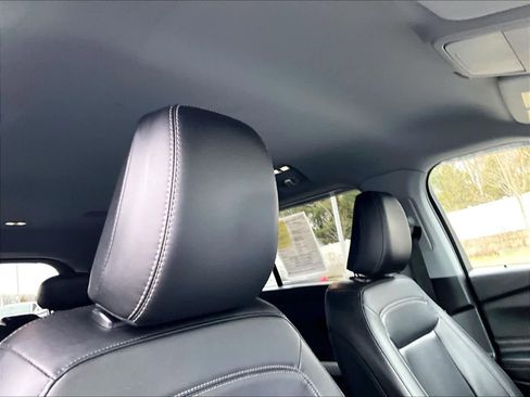 Used 2022 Ford Explorer XLT w/ Equipment Group 202A image 23