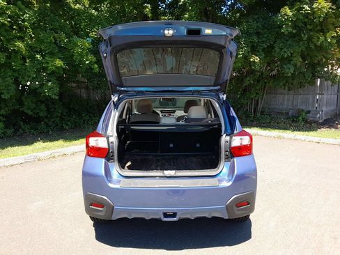 Used 2017 Subaru Crosstrek 2.0i Premium AWD/4WD image 33